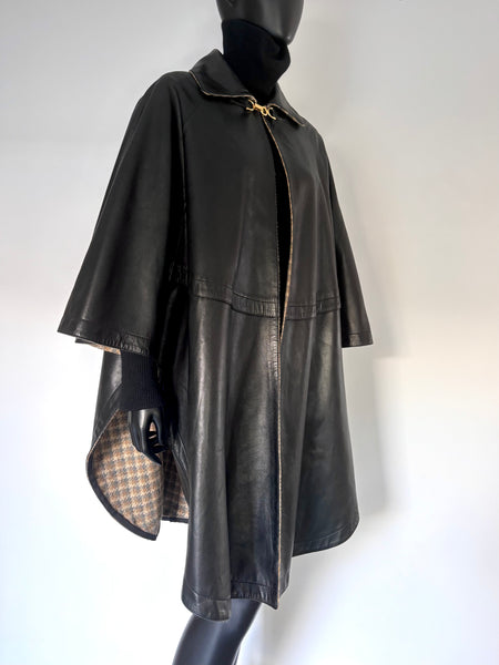 Cape en cuir