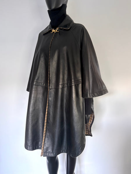 Cape en cuir