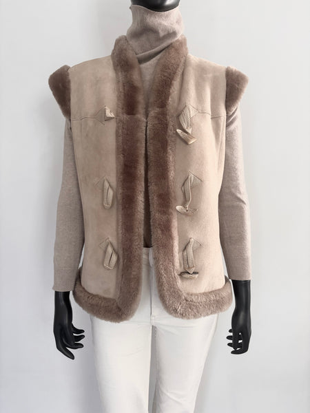 Gilet en peau lainée