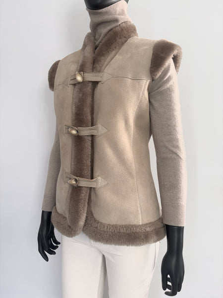 Gilet en peau lainée