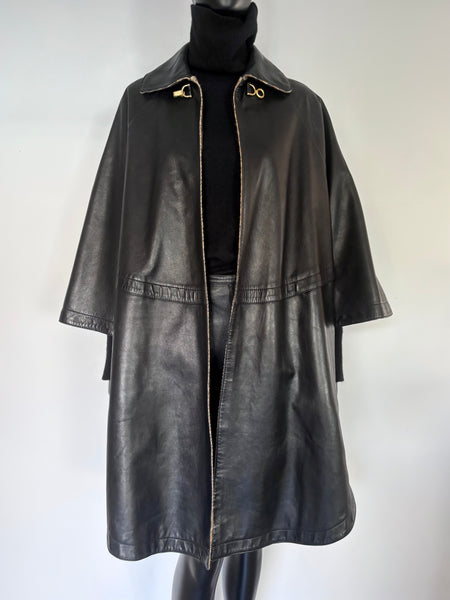 Cape en cuir