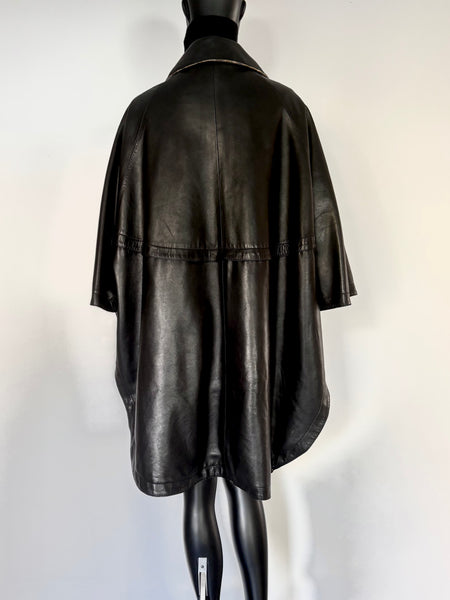 Cape en cuir
