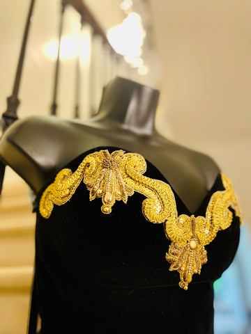 Velvet bustier with golden embroidery 🖤💛