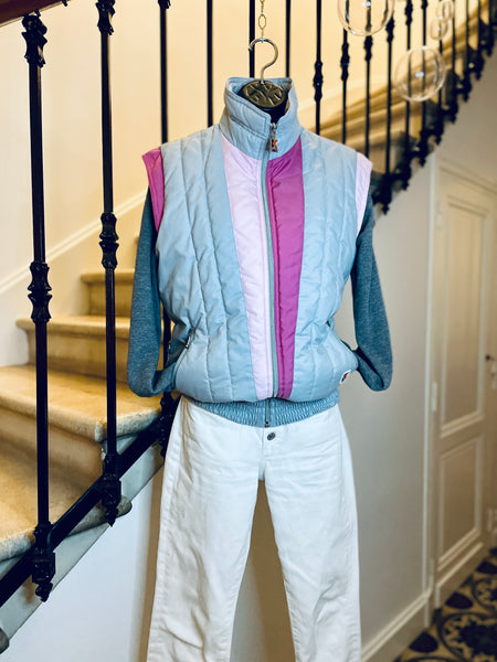 Gray and pink sleeveless jacket