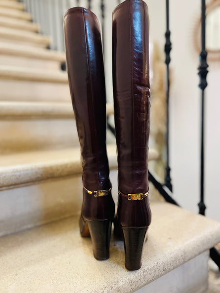 Mahogany glossy leather boots 🤎