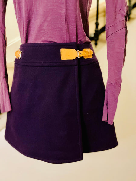 Aubergine short skirt